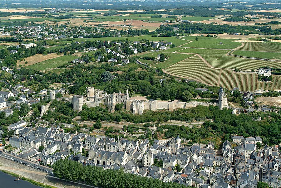 37chinon-10-0704