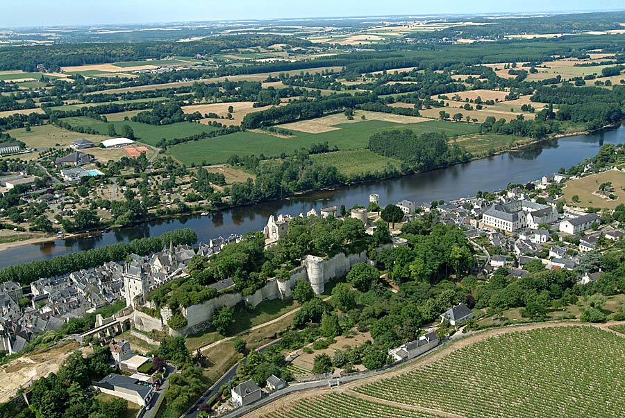 37chinon-18-0704