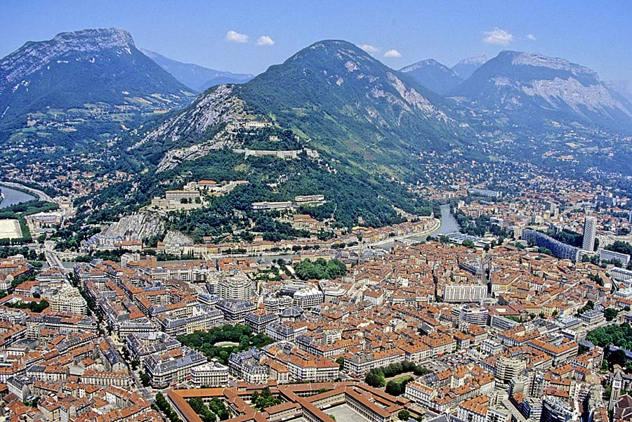 38grenoble-1-e95