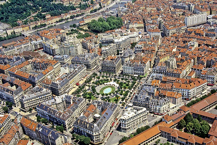38grenoble-14-e95