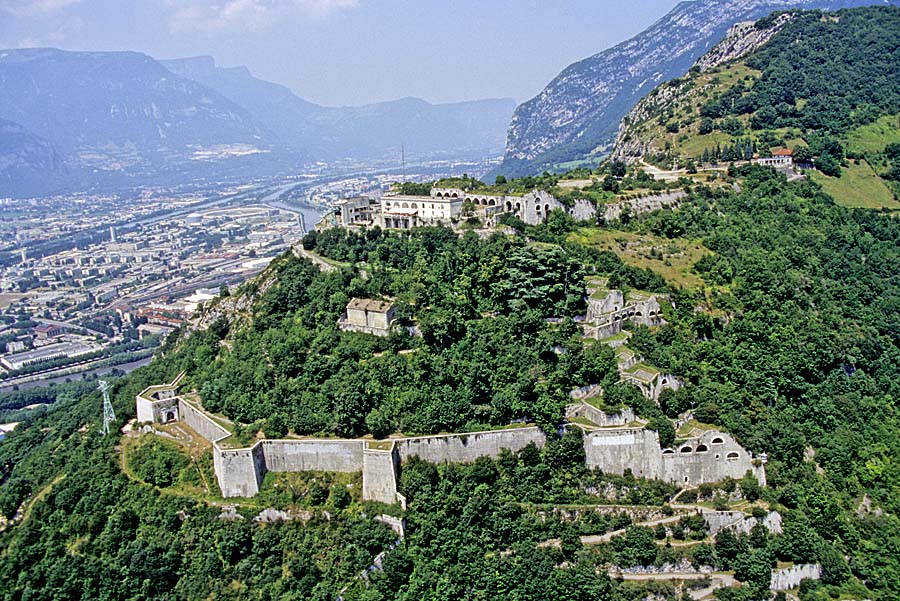 38grenoble-16-e95