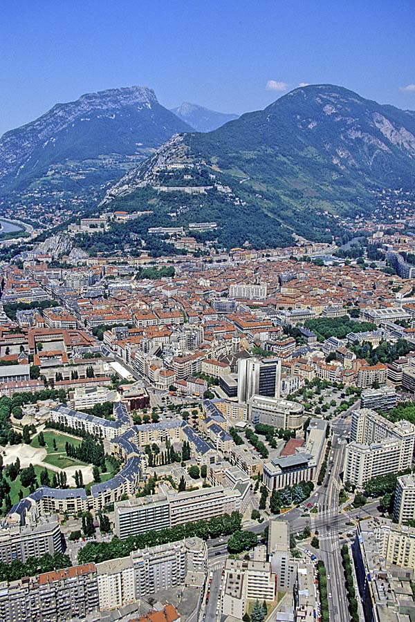 38grenoble-3-e95