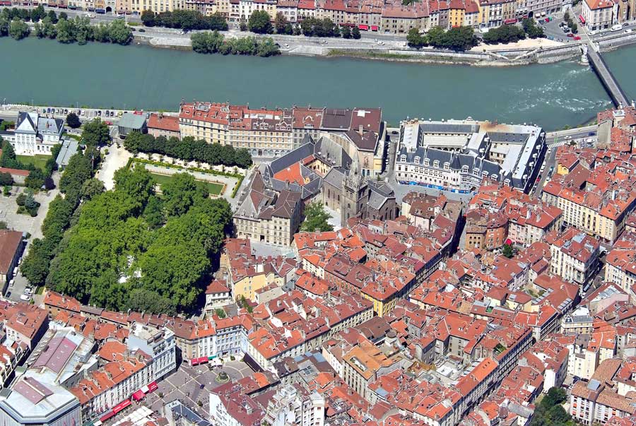 38grenoble-71-0707