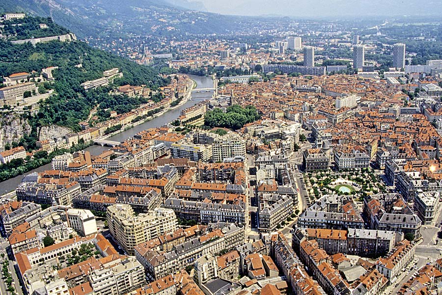 38grenoble-8-e95