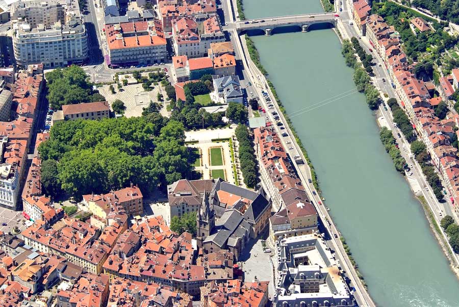38grenoble-81-0707