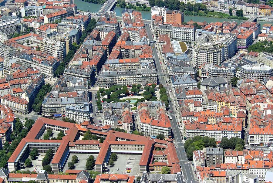 38grenoble-99-0707