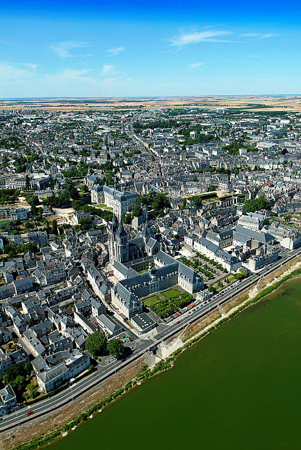 41blois-28-0704