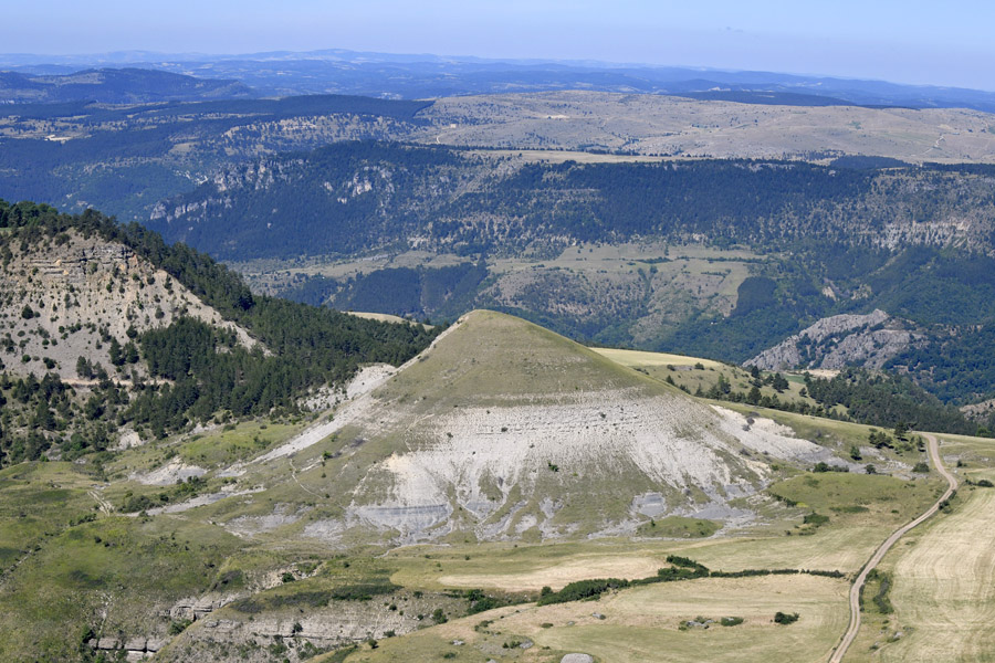 48cham-des-bondons-7-0622