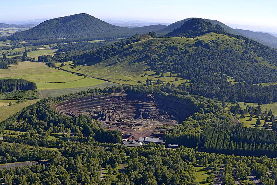 63carriere-pouzzolane-1-0618