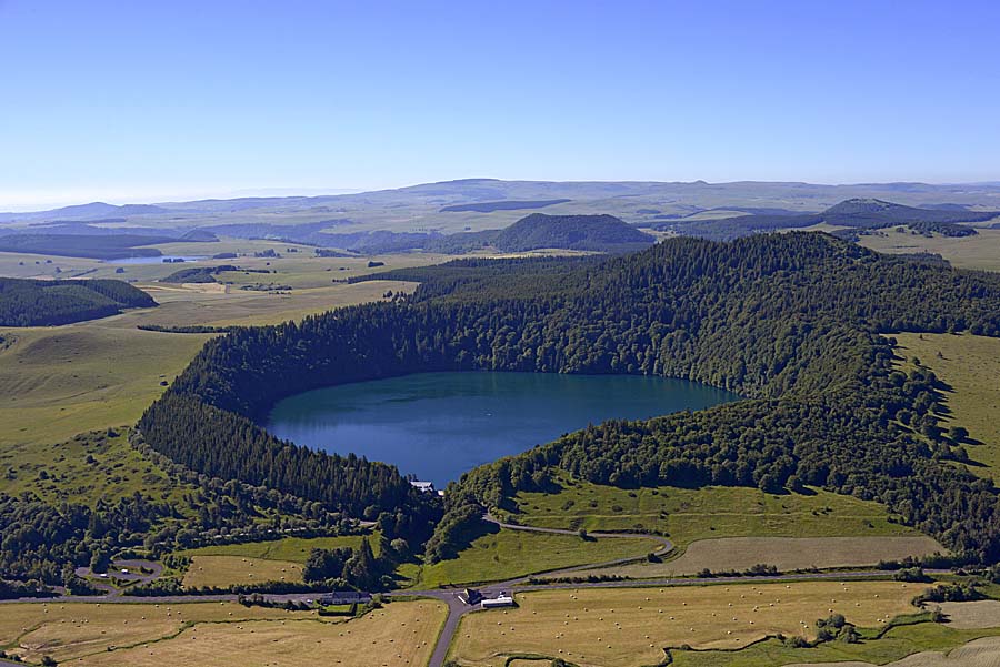 63lac-de-pavin-1-0618