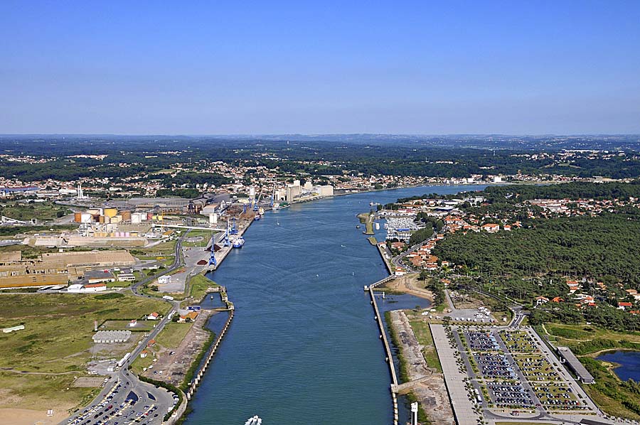 64bayonne-port-4-0708