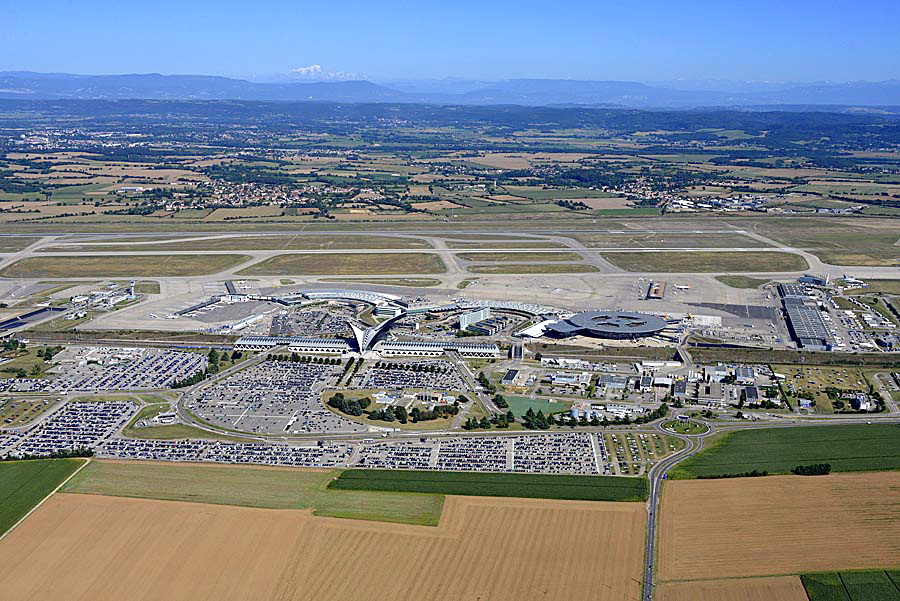 69aeroport-lyon-13-0816