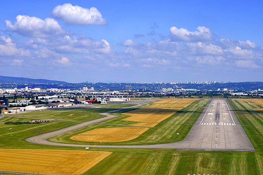 69aeroport-lyon-bron-3-0716