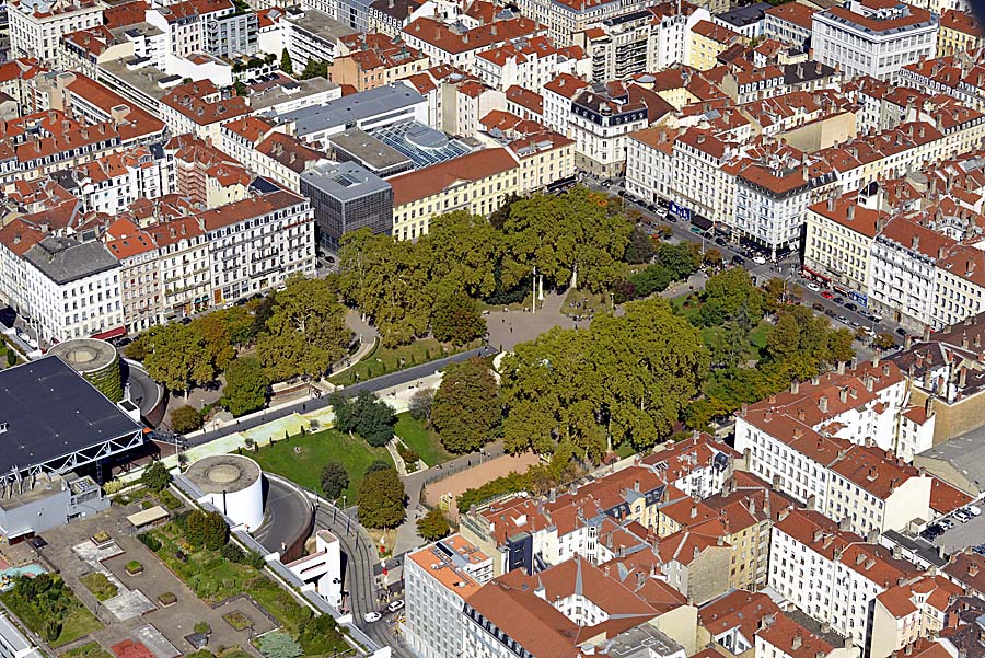 69lyon-165-0917