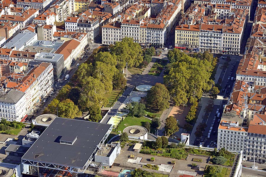 69lyon-188-0917