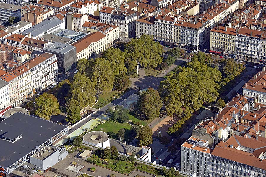 69lyon-191-0917