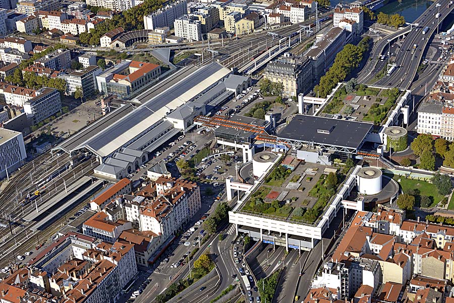 69lyon-200-0917