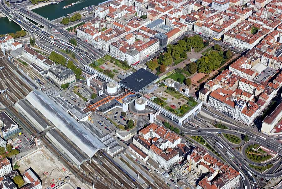 69lyon-351-0907