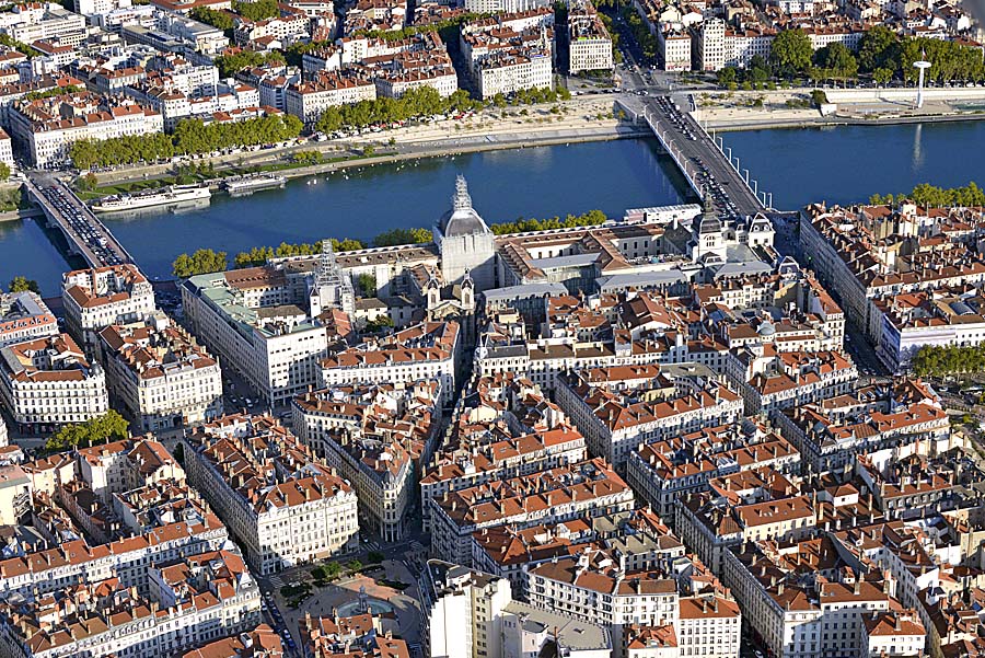 69lyon-376-0917