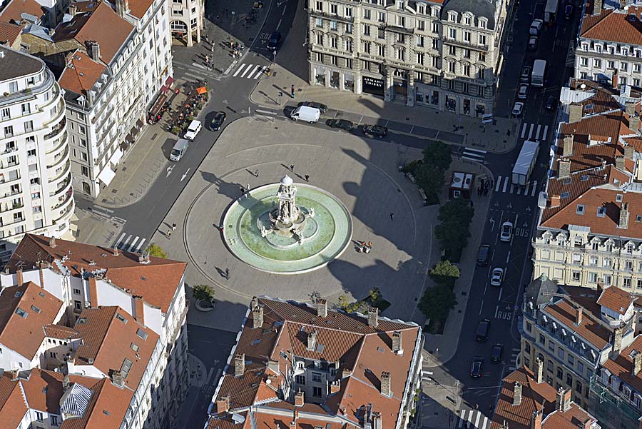 69lyon-395-0917