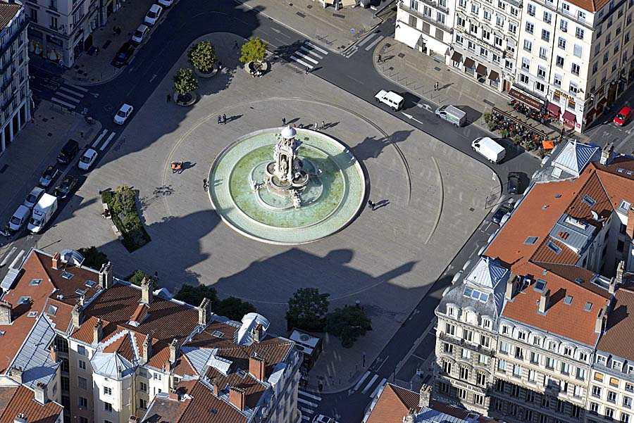 69lyon-402-0917