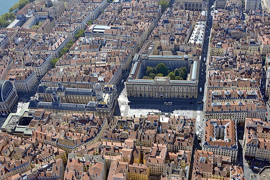69lyon-597-0917