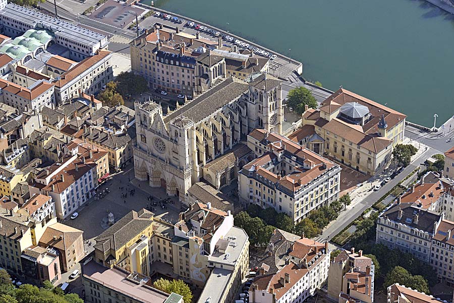 69lyon-625-0917
