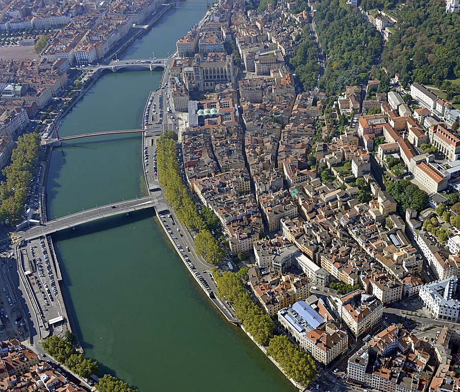 69lyon-678-0917