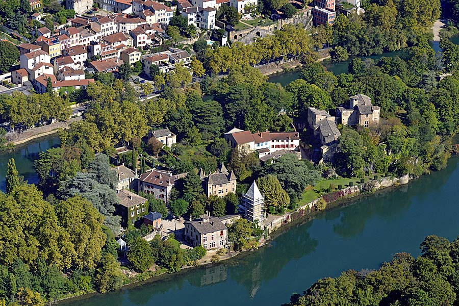 69lyon-957-0917
