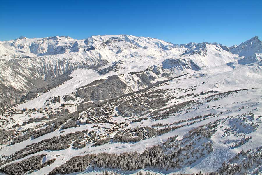 73courchevel1850-10-0306