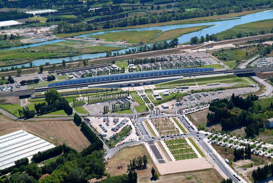 84avignon-gare-tgv-3-0806