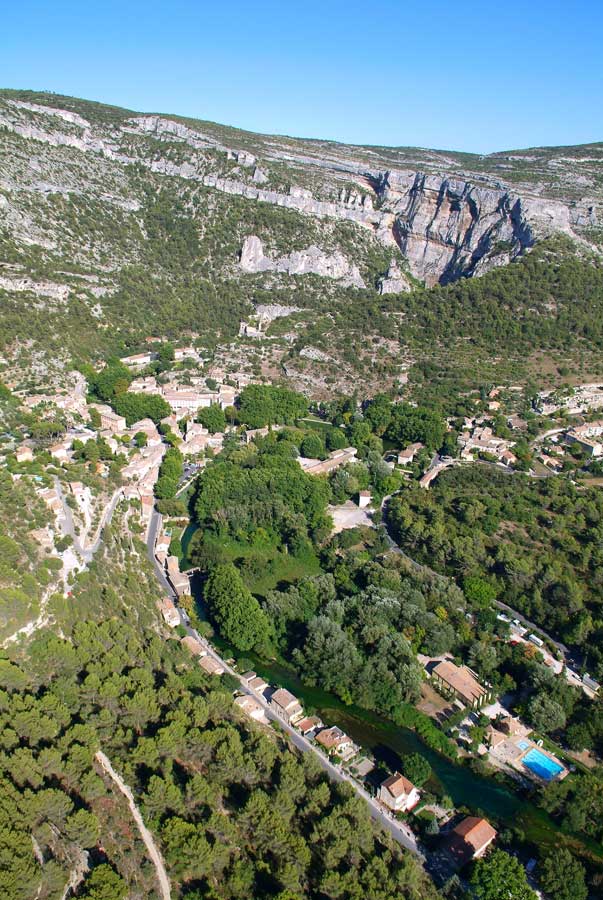 84fontaine-de-vaucluse-27-0806