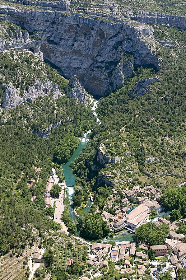 84fontaine-de-vaucluse-4-0608