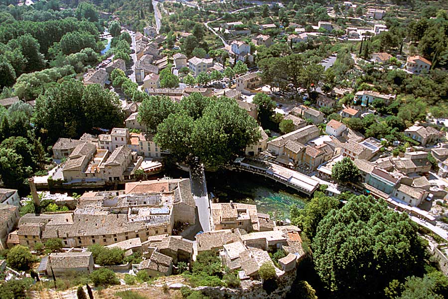 84fontaine-de-vaucluse-4-e99