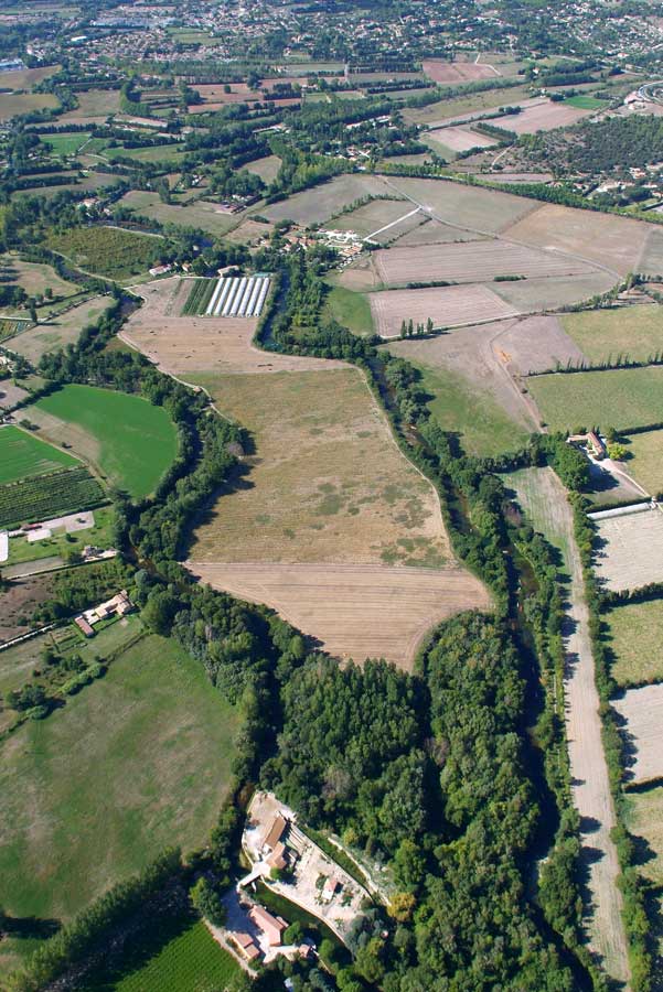84l-isle-sur-sorgues-55-0806