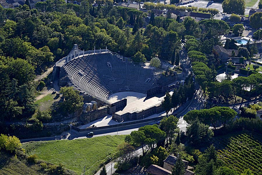 84vaison-la-romaine-11-0915