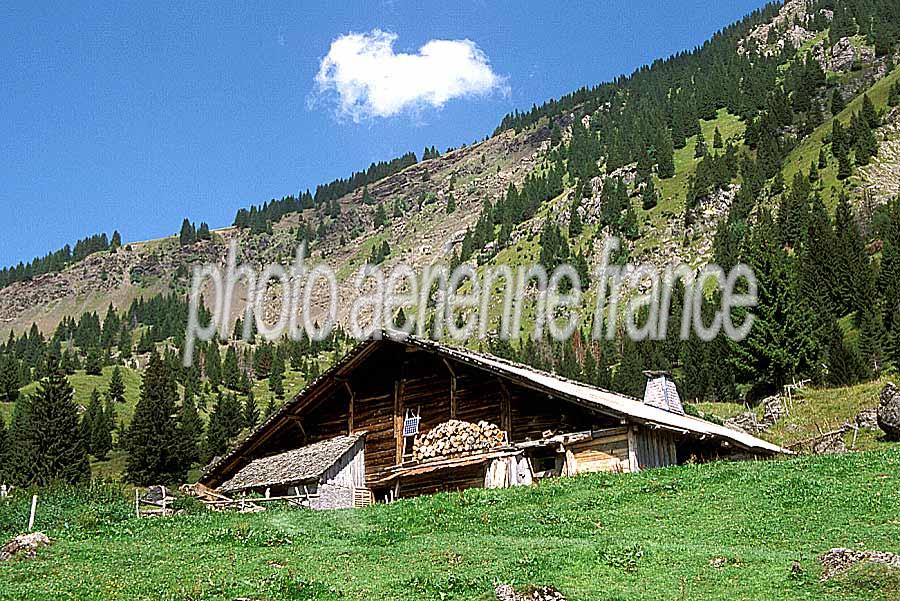 00alpes-chalet-1-e