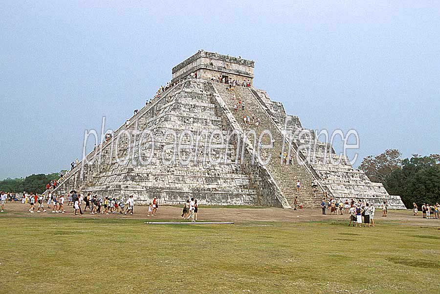 00mex-chichen-itza-1-e