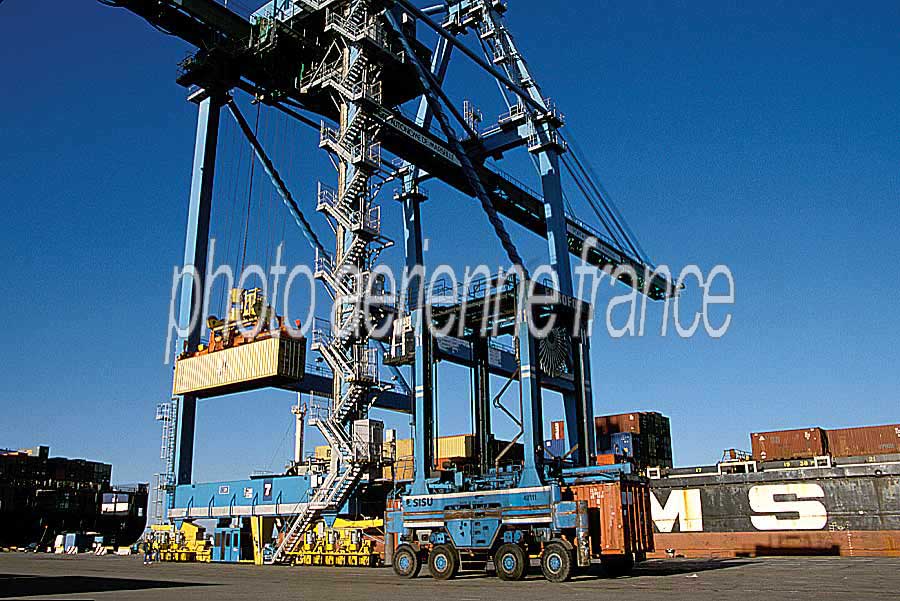 00porte-container-10-e