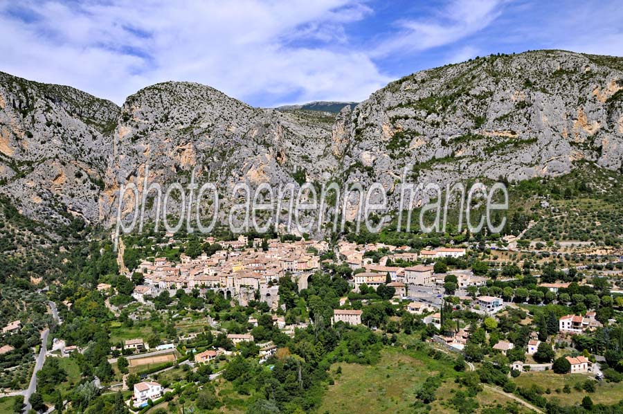 04moustiers-sainte-marie-18-0810