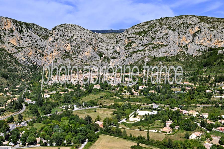 04moustiers-sainte-marie-22-0810