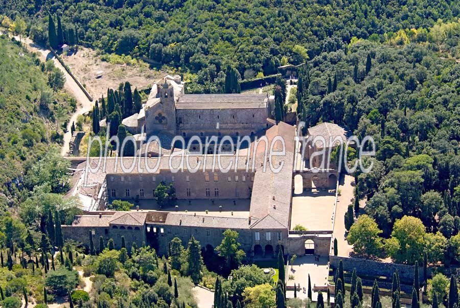 11abbaye-de-fontfroide-3-0907