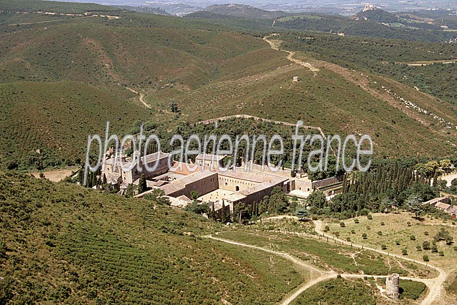 11abbaye-de-fontfroide-3-e94