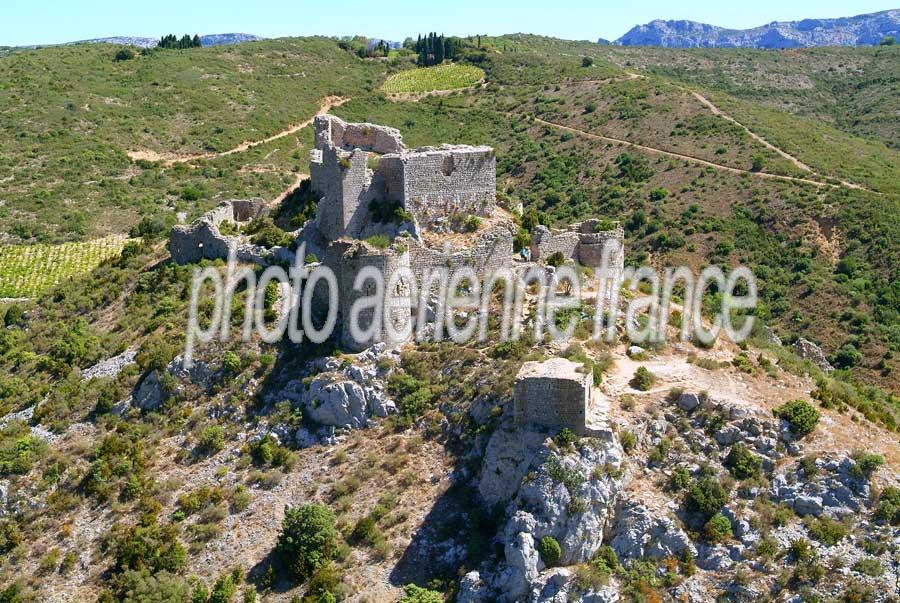 11chateau-aguilar-3-0806