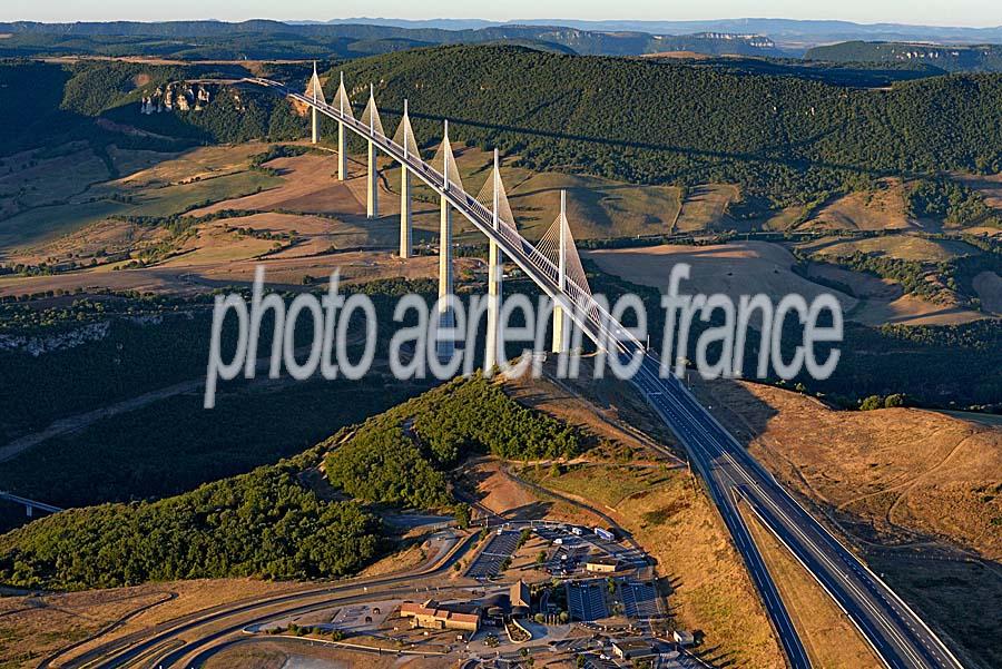 12viaduc-millau-140-0817