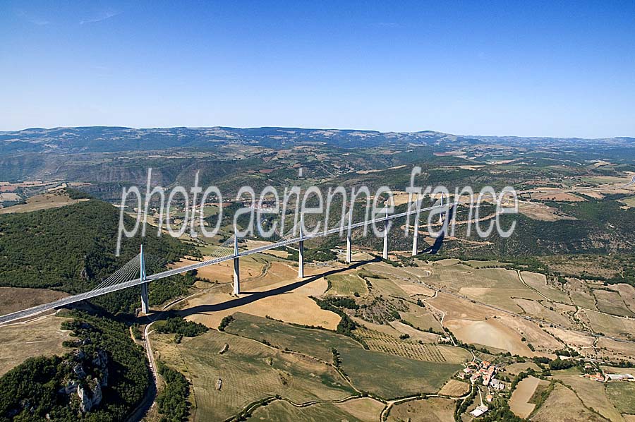 12viaduc-millau-7-0909