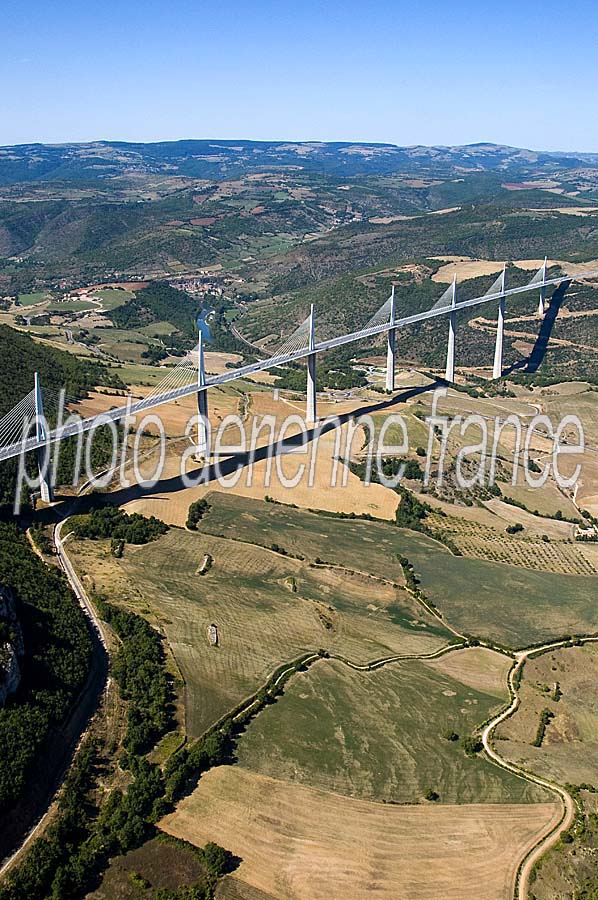 12viaduc-millau-8-0909