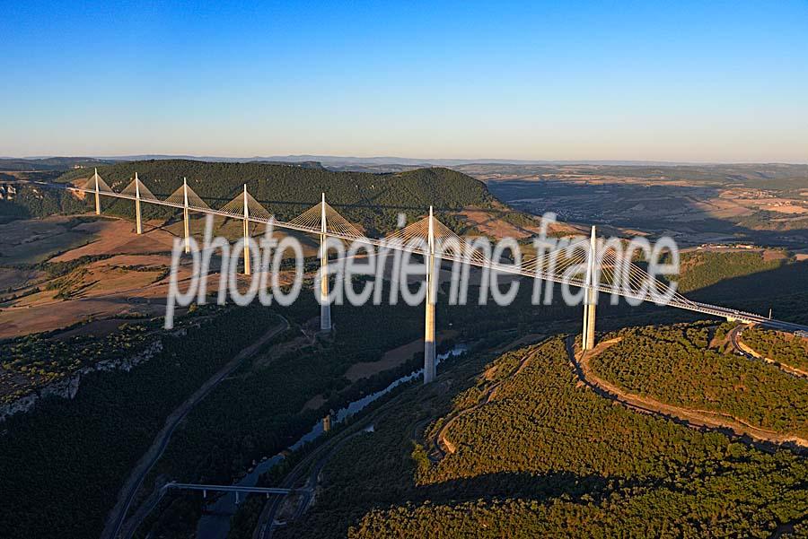 12viaduc-millau-93-0817