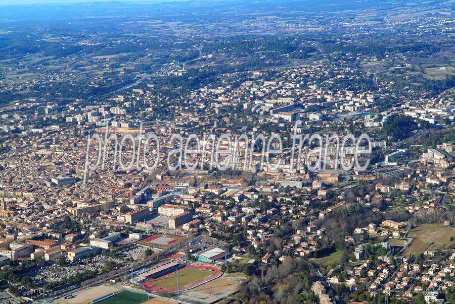 13aix-en-provence-17-0106