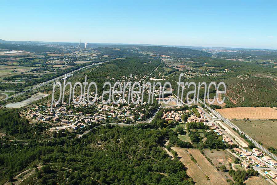 13chateauneuf-le-rouge-2-0904